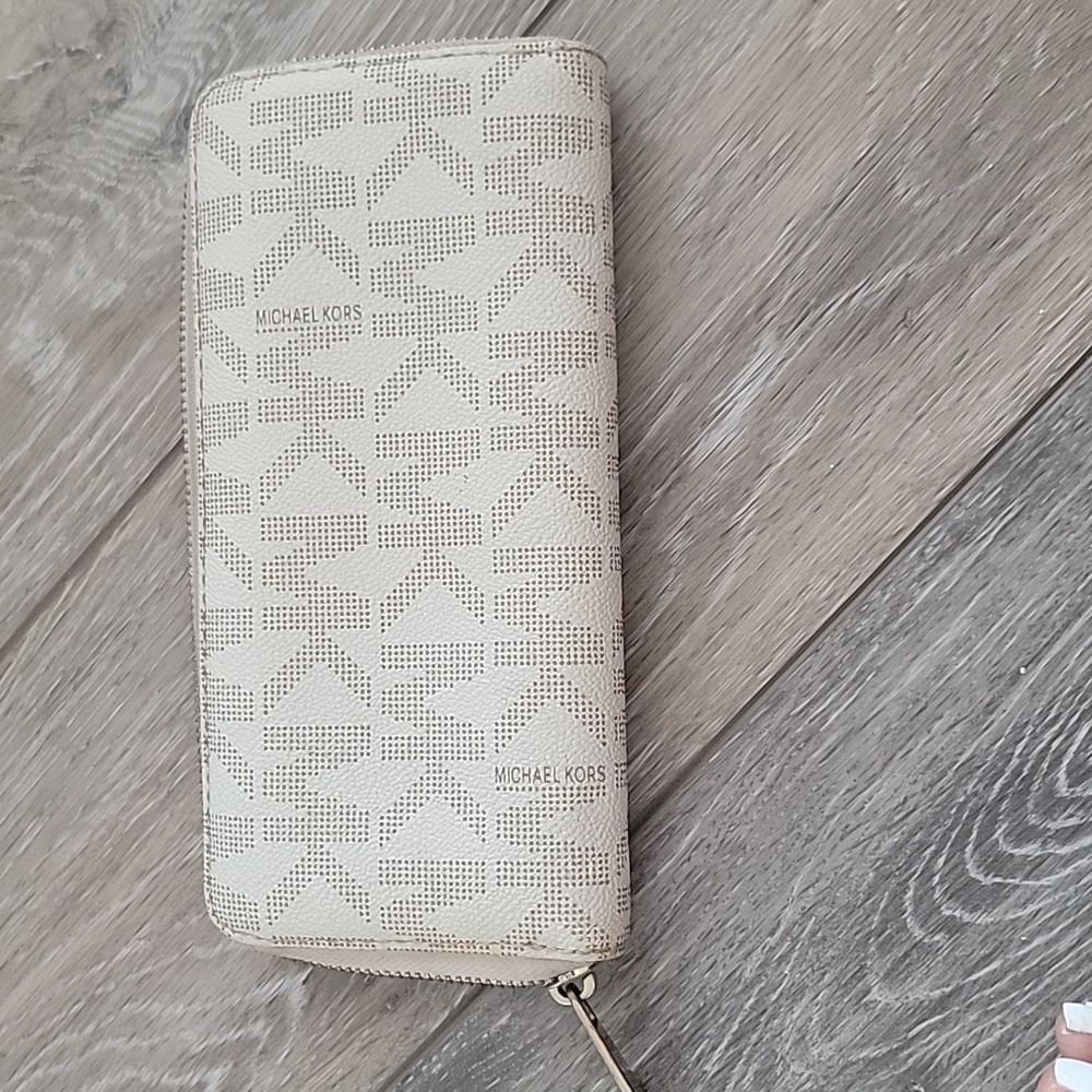 Wallet - Picture 2 of 7